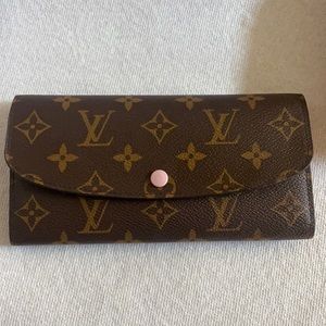 Louis Vuitton Emilie Wallet